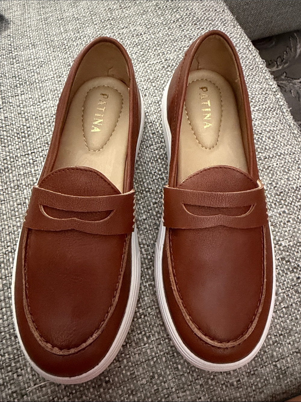 Patina by Portland Leather Goods
"Boardwalk" Penny Loafers Dune Brown Size 7.5